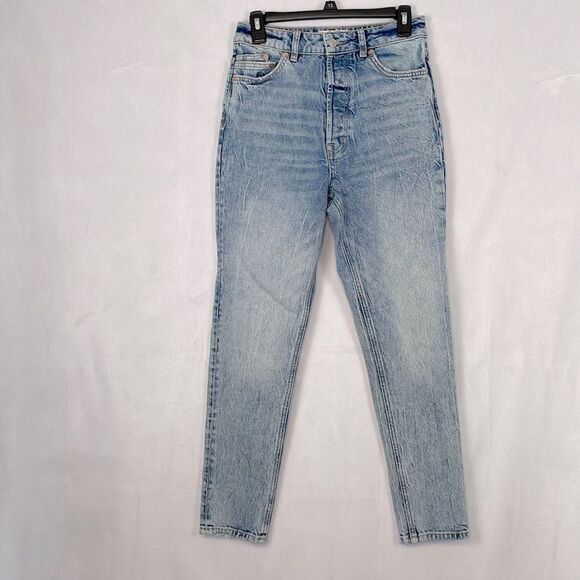 We The free Zuri Hi Rise Buttonfly Mom Jean. Blue Acid Wash. Size 27. - Picture 3 of 15